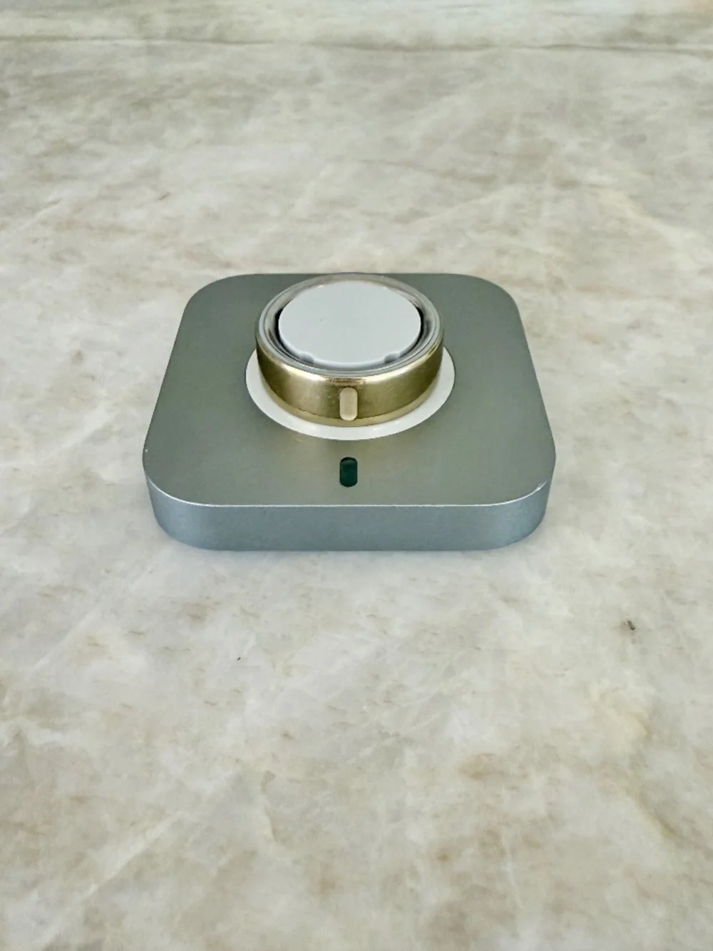 Oura ring Gen 4 size 9 Gold